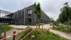 Deel van plein De Skool afgezet om staalslakken
