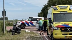 Aanrijding scooter en auto in Eierland