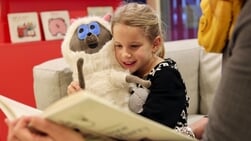 Voorlezen XL in de bibliotheek tijdens de zomervakantie