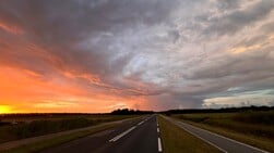 De Lezersfoto - Gekleurde luchten
