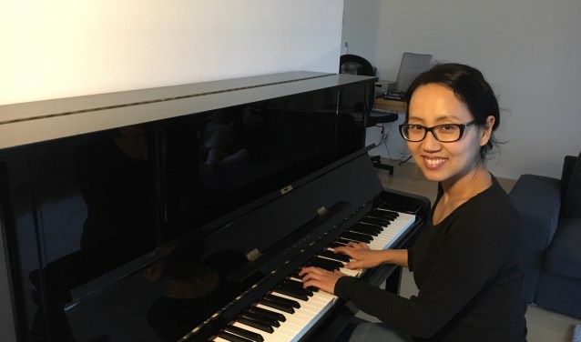Bora Choi is een veelzijdig pianiste. Zie ook het filmpje, waarop ze muziek van Bach speelt.