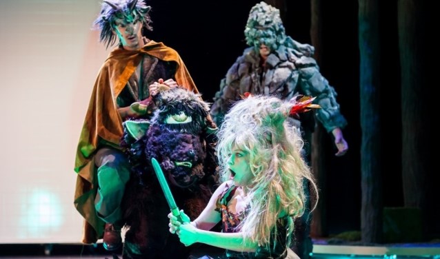 Voorafgaand aan de voorstelling ‘Legends’ (8+) geeft BonteHond een gratis workshop (op reservering).