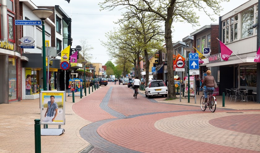 De straat als rode loper voor het mkb, in dit geval De Kolk in Surhuisterveen.