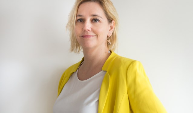 Stine Jensen, filosoof, schrijver en programmamaakster vertelt in de Blokhuispoort over de waarde van falen.