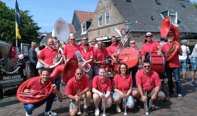 De Harrekieten tijdens het Bootwateren op Ameland 2018.