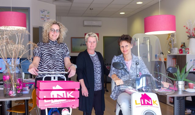 Huis verkopen? Neem contact op met Heidi de Haan, Greta Hoekstra en Tessa de Jong van LINK Makelaars in Burgum.