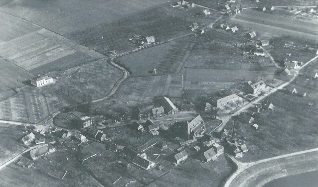 Luchtfoto Pannerden 1950.