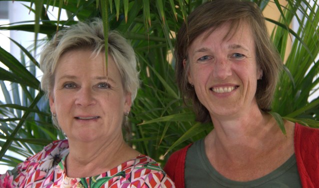 Jacqueline Coenen en Sandra Smits. (foto: Oosterpoort)
