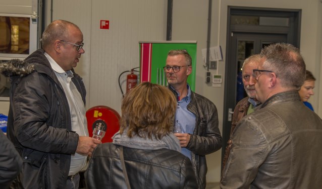 Sponsoren voetbalvereniging Dodewaard. (foto: John van Ingen)