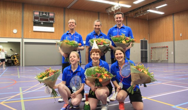 Van links naar rechts: Marcel, Patrick, Frank, Nienke, Angelie en Eefje