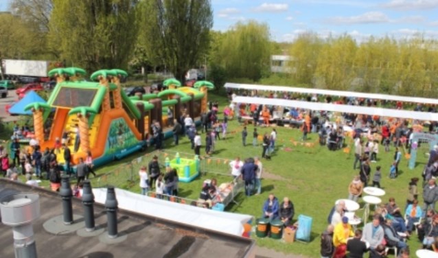 Feestterrein (foto: John Sijnen)
