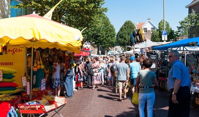 Volop gezelligheid tijdens de Jaarmarkt 2017 