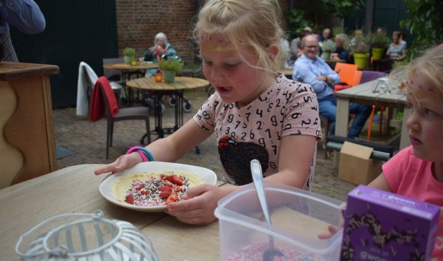 Gratis pannenkoek eten bij Eet-Lokaal (foto: Pablo van Dick / Eet-Lokaal)