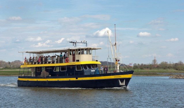 De Blauwe Bever op weg naar een Betuwse Proeverij (foto: Stichting Rijnoevervaarten)