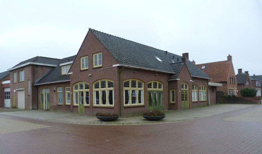 Pand Carolus hoek Fazantstraat-Korte Molenstraat, Driel. foto: Roel Wagenaar)