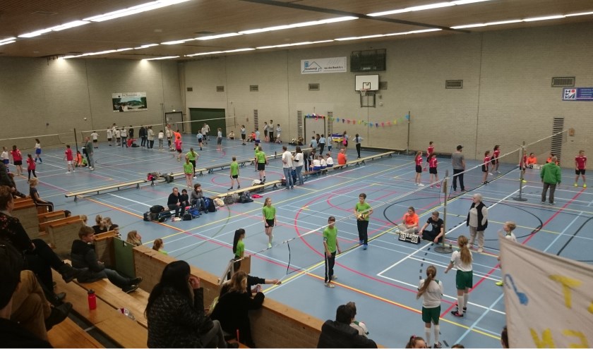 Basisscholen volleybaltoernooi. (foto: Melissa Burgers)