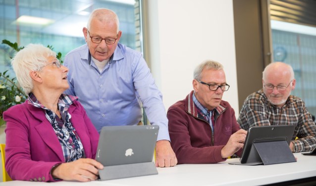 Wegwijs in digitale vaardigheden. (foto: Seniorweb)