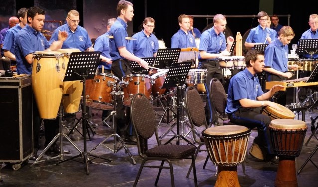 Slagwerkgroep Sint- Caecilia Gendt. (foto: Frans Voermans)