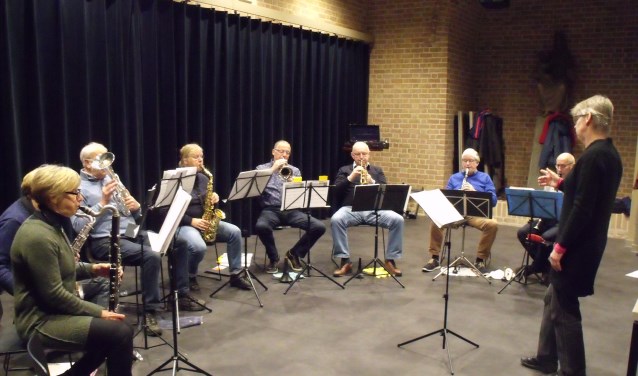 Ensemble the Young Ones onder leiding van Lucie Gieles.(foto: Toine Langerwerf)
