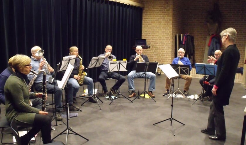 Ensemble the Young Ones onder leiding van Lucie Gieles.(foto: Toine Langerwerf)