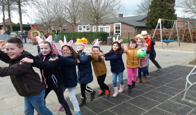 Polonaise op het plein. (foto: De Bellefleur)