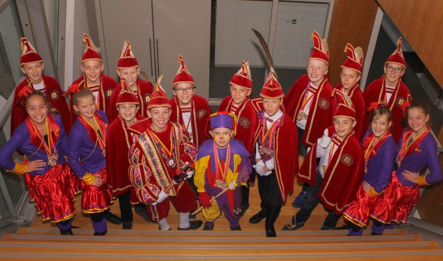 Jeugsprins, jeugdadjudant, met complete gevolg. (foto: Emy Kolkman)