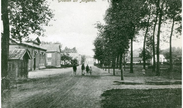 Maliebaan, 'oude schoolplein' Angeren. (foto: archief H van Marwijk - B Otters)