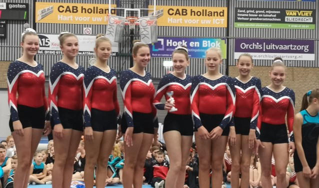 Nienke Peeters, Fenna Uwland, Lynn Willemsen, Lynn Haggenburg, Anna Medendorp, Isabel Kroon, Femke Schouten en Lieke Meulenberg. (foto: C. Haggenburg)