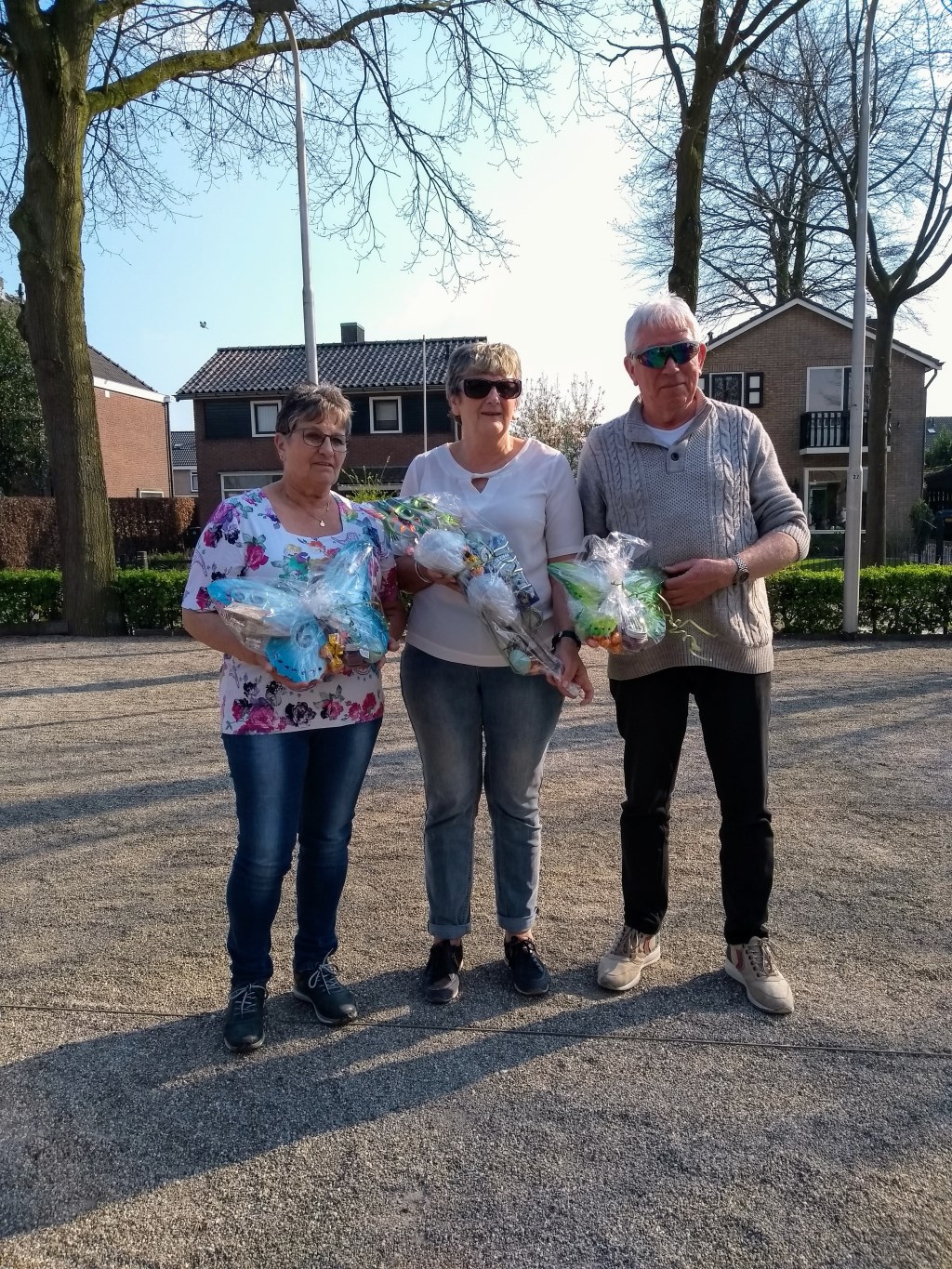 winnaars openingstoernooi. (foto: Paull)