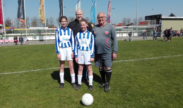Opa Rein, zoon René en Mara en Lynn. (foto: Willy Evers)