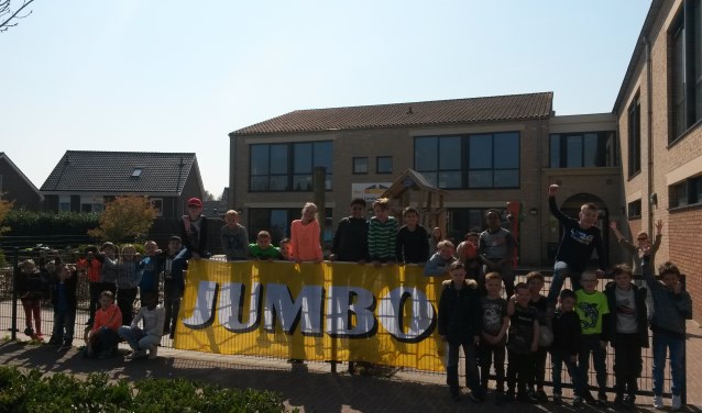 Onderbouw bij vlag. (foto: Lianne)