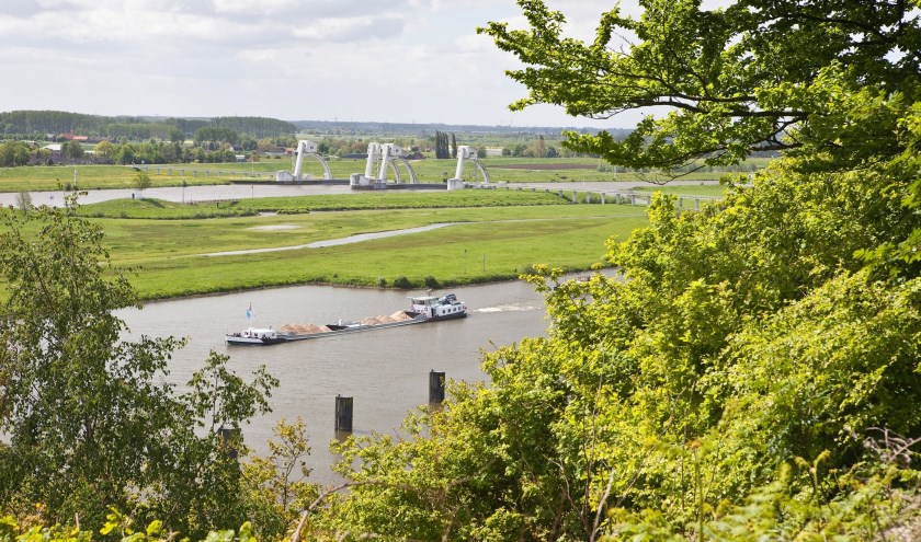 Duno-uitzicht met boot