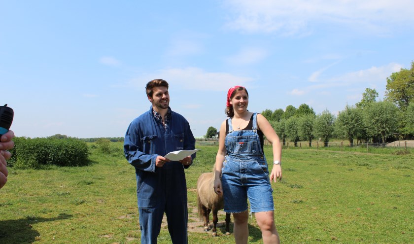 Boer Hidde en Boerin Sandra. (foto: Stikido)